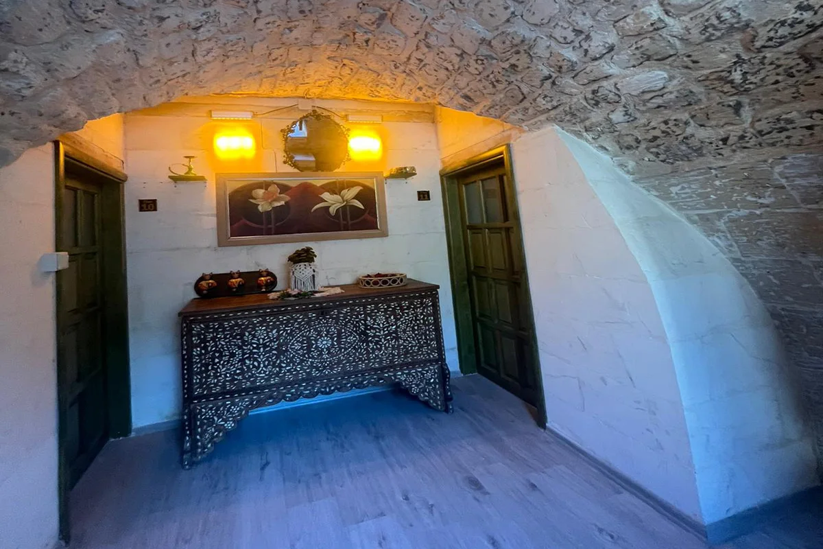 Hanehan Hotel gece atmosferi